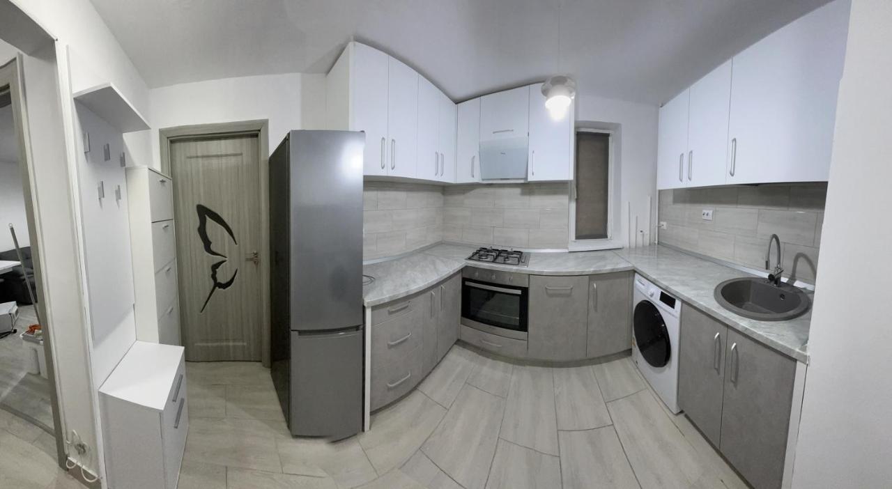 Home Sweet Home Apartment With 3 Rooms Buzău Exteriér fotografie