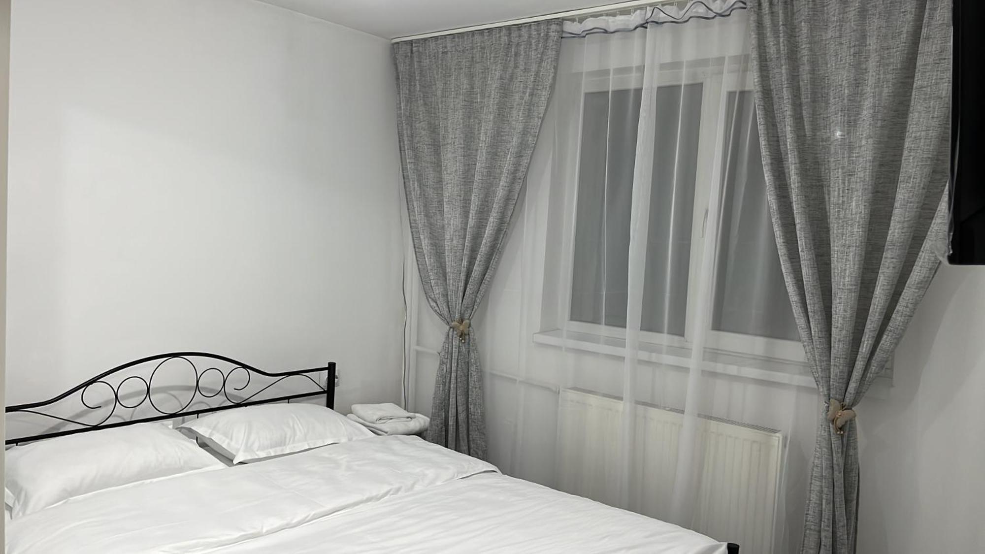 Home Sweet Home Apartment With 3 Rooms Buzău Exteriér fotografie